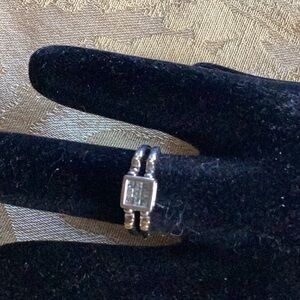 Unique 14k white and yellow gold ring